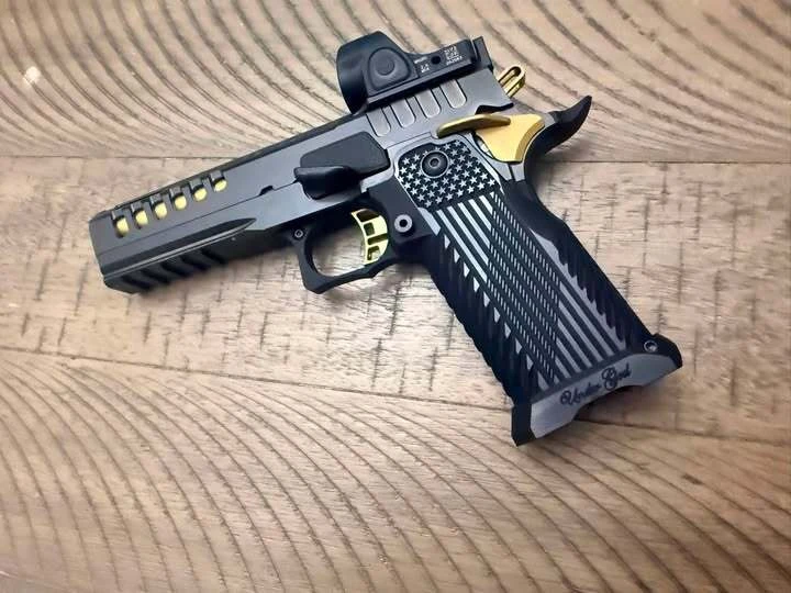 'Merica 250 grip on Watchtower Demolitia