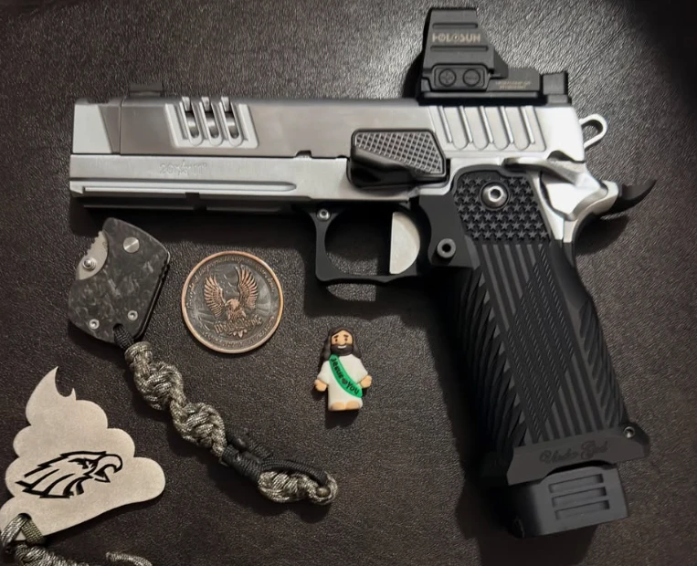 'Merica 250 grip on Staccato XC