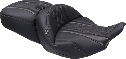 MUSTANG - 89411GM - Deluxe One-Piece, 2-Up Seat - Diamond - Gunmetal Stitch - FLT/FLH '23-'25