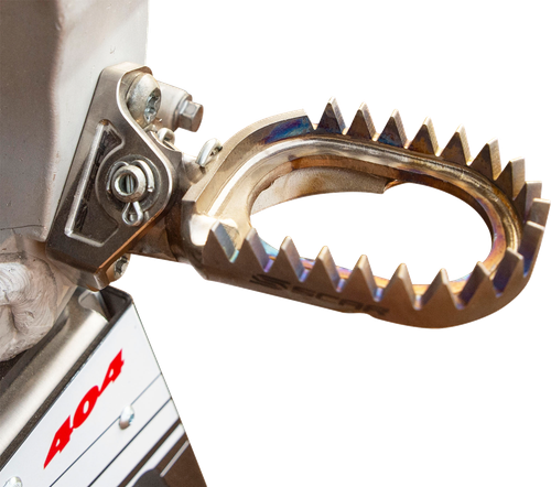 Anti-Mud Titanium Foot Pegs