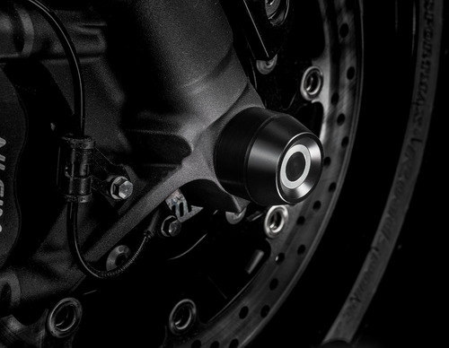 GILLES TOOLING - GTA-F-S02 - Quick Release Axle Protector - '17-'25 Suzuki Hayabusa 25th Anniversary, GSX-R1000R, GSX-R1000
