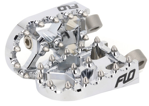 MOTO STYLE FOOTPEG SET CHROME 2"X3.125"