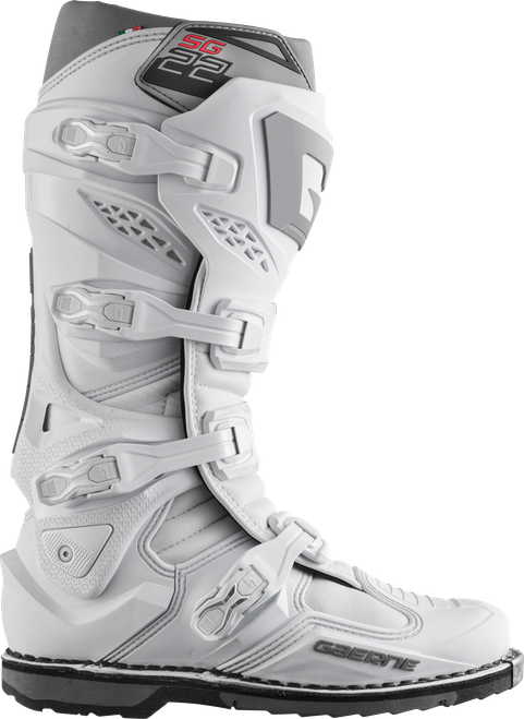 SG22 BOOTS WHITE
