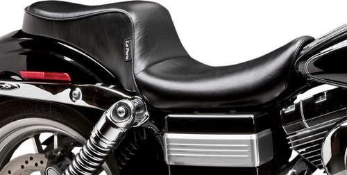 LE PERA - LF-023 - Cherokee Seat - Smooth - Black - Wide Glide '04-'05