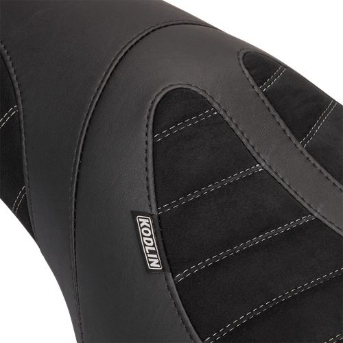 MUSTANG - 76292 - Kodlin Solo Seat - Black - FL '08-'25