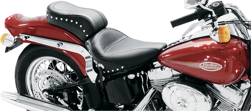 MUSTANG - 75076 - Original Studded Seat - Softail '00-'05