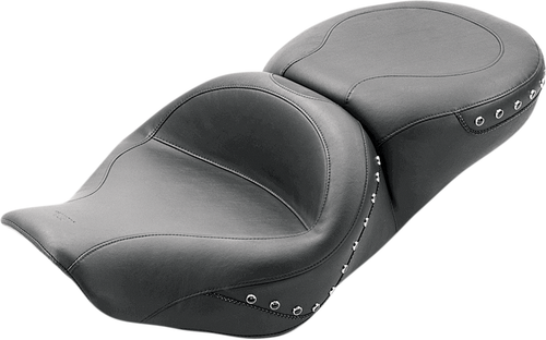 MUSTANG - 75577 - Wide Touring Seat - Studded - FLHR