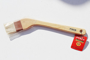 Pyrex Accessories Angled Boar Bristle Basting Brush