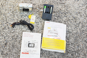 Kodak EasyShare CX7330 Camera