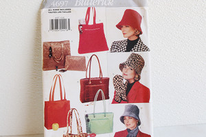 Vintage Butterick Bag/Scarf/Hat/Mittens Pattern #4697