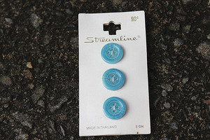 Vintage 1990s Streamline 5/8" Sky Blue Marble Buttons