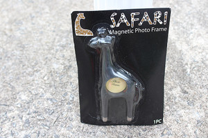 Safari Magnetic Giraffe Round Photo Frame