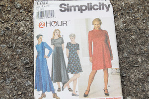 Simplicity 2 Hour Dresses Pattern #7762