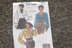 Vogue Pattern #8732 Sizes 6-8-10