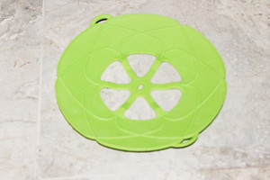 Silicone Spill & Splatter Proof Cooking Lid