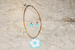 Vintage Blue & White Metal Daisy Earring & Necklace Set