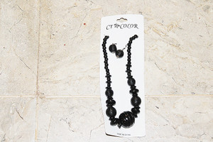 Vintage CT Color All Black Wood Carved Necklace & Earring Set