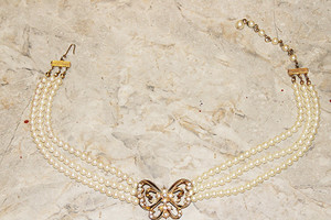 Stunning Vintage Avon Tri-Strand Faux Pearls & Diamonds Butterfly Necklace