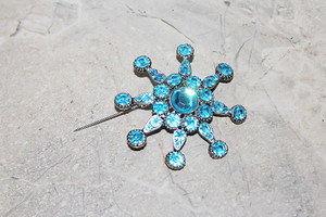Vintage Faux Turquenite 8-Point Brooch