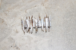 Vintage Spiked Seashell Stretch Natural Sheen Bracelet