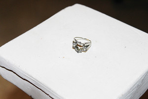 Vintage Naked Star Metal Ring