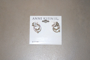 Vintage Anne Klein Fine Silver Metal Triple Hoop Pierce Earrings