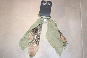 Vintage Accessory Choices Olive Matching 2-Fabric Jewel Combo Pony Holder