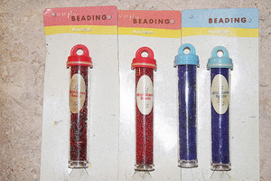 Simply Beading 4-Tube Red & Trypan Blue Mini Glass Beads