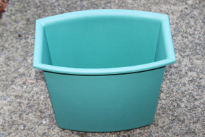 Sterilite Vanity Waste Basket
