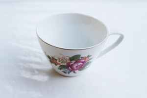Vintage 1940s Japanese Porcelain Floral Teacup