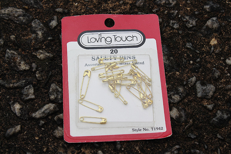 Loving Touch 20 Assorted Brass Plated Safety Pins