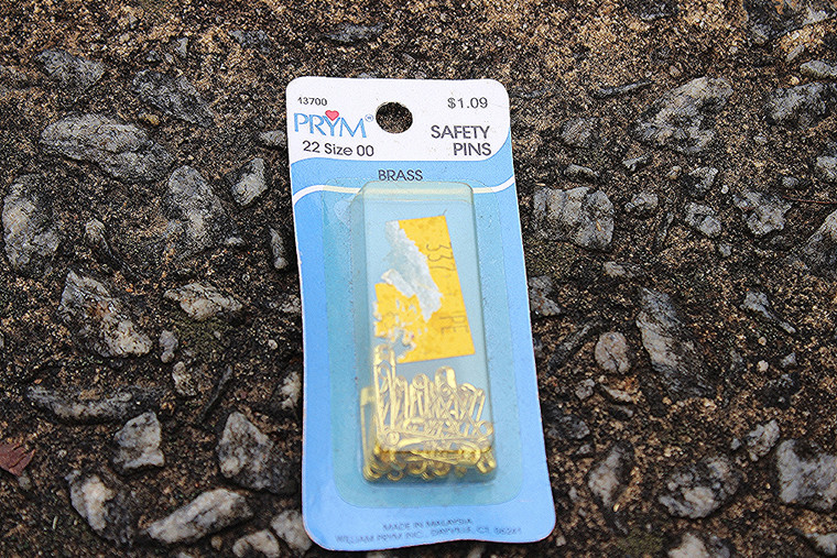 Prym 22 Size 00 Brass Safety Pins