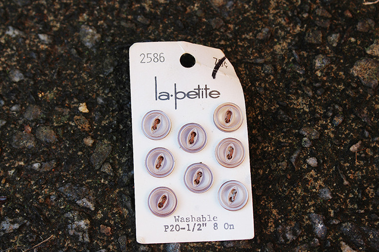 Vintage Early 1990s La Petite Brand Buttons #2586 P20-1/2"