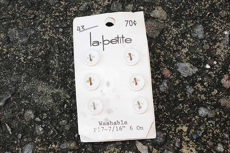Vintage La Petite White Buttons P17-7/16" #43