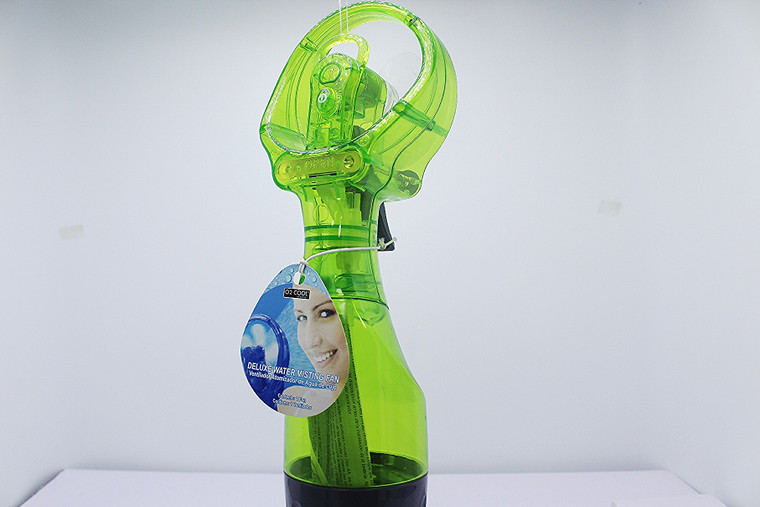 O2 Deluxe Water Misting Fan