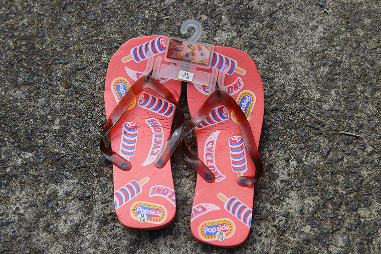 Vintage Popsicle Cyclone Salmon Sole Size 7-8 Flip Flop