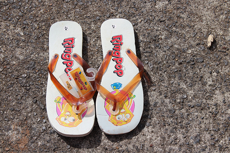 Vintage Ring Pop Diamond Face Flip Flops Size 7-8