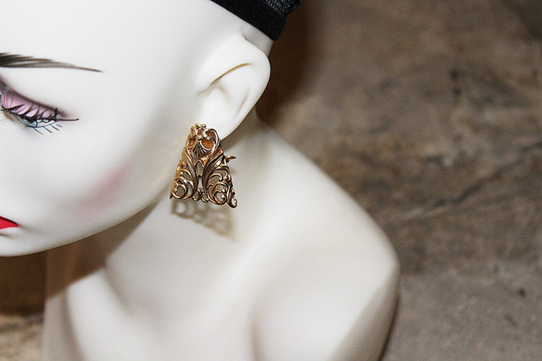 Vintage Napier Gold Tone Filigree Pierced Earrings