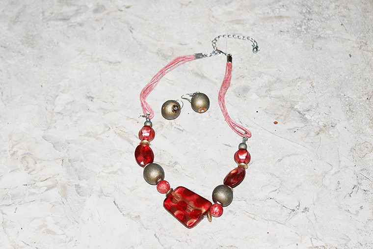 Vintage J Love Faux Tiger Eye Beaded Necklace & Earring Set Red