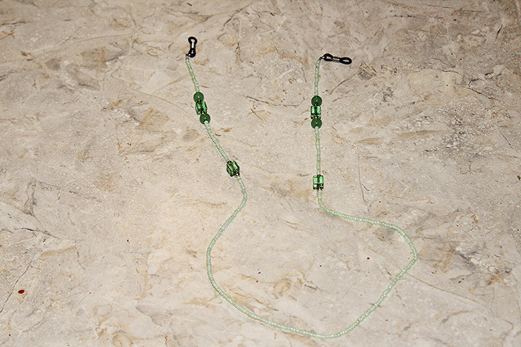 Vintage Green Glass Necklace