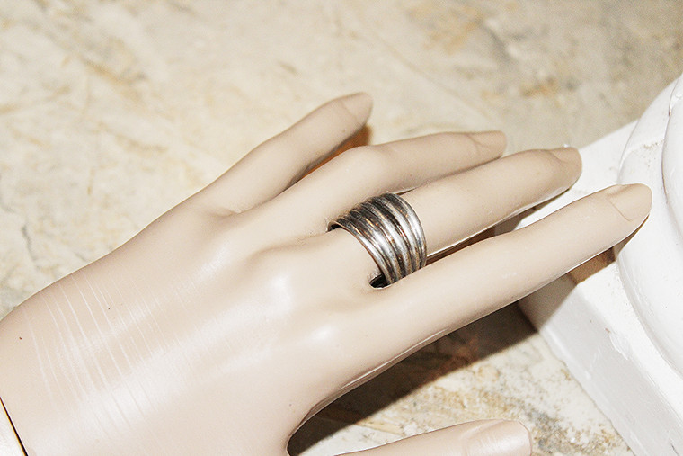 Vintage Sterling Silver (925) Barrel Ring