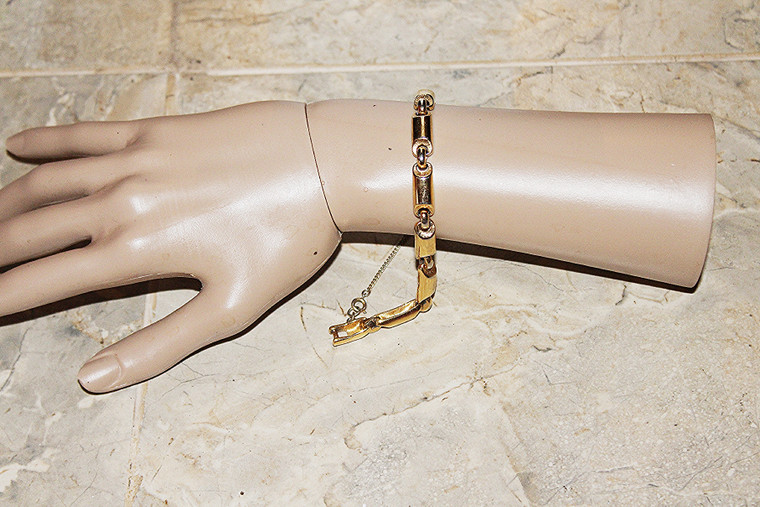 Vintage Monet Gold Tone Metal Link Bracelet