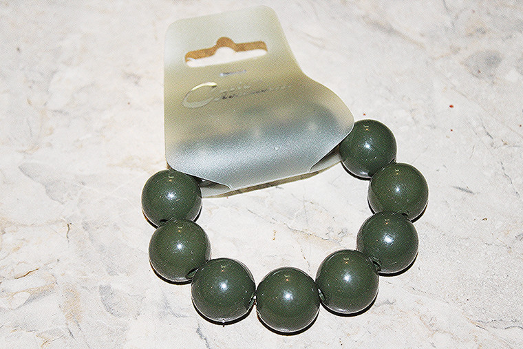 Vintage Cutie Accessories Chunky Olive Green Stretch Bracelet