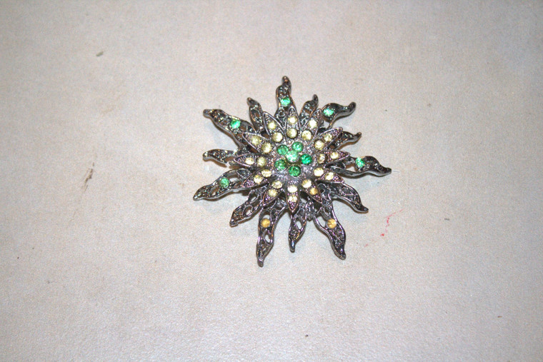 Vintage Style Solutions Spectacular Brooch
