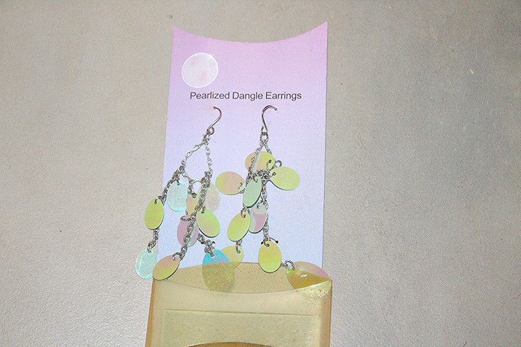 Vintage Pearlized Oval Dangle Earrings