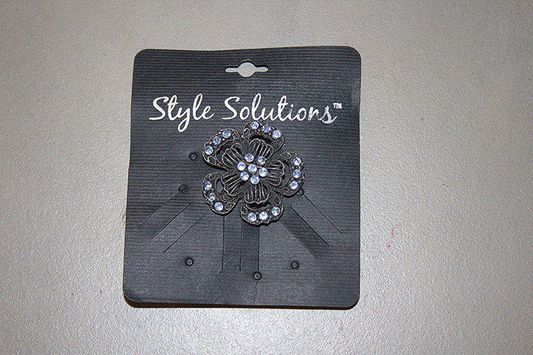 Vintage Style Solutions Faux Stones Pony Holder
