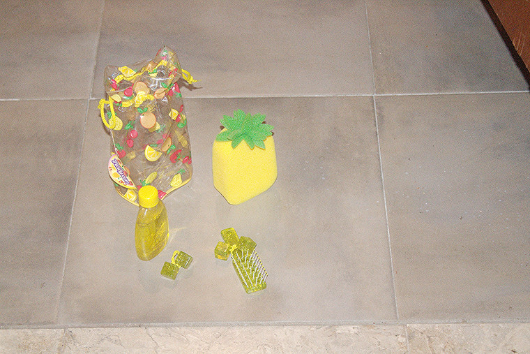 Trendy.Com 6-Pc Pineapple Bath Set
