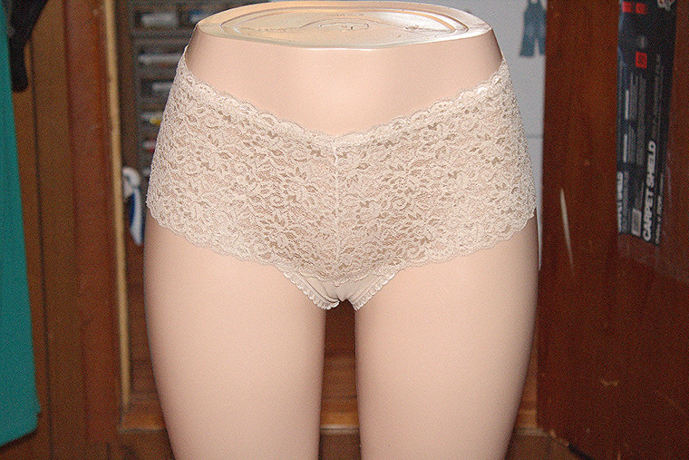 Top Designer Lace Cheek-Out Panty Underwear