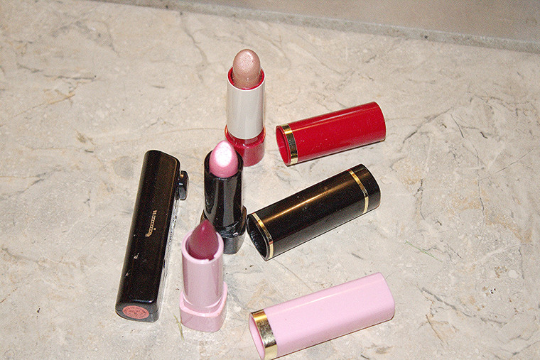 4-Pc Temptique/Fashion Fair/Avon/Fire Light Lipsticks