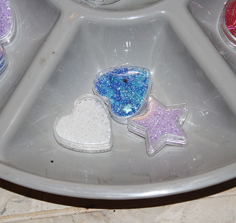 2 Hearts & A Star 3-Pc Mini Glass Beads